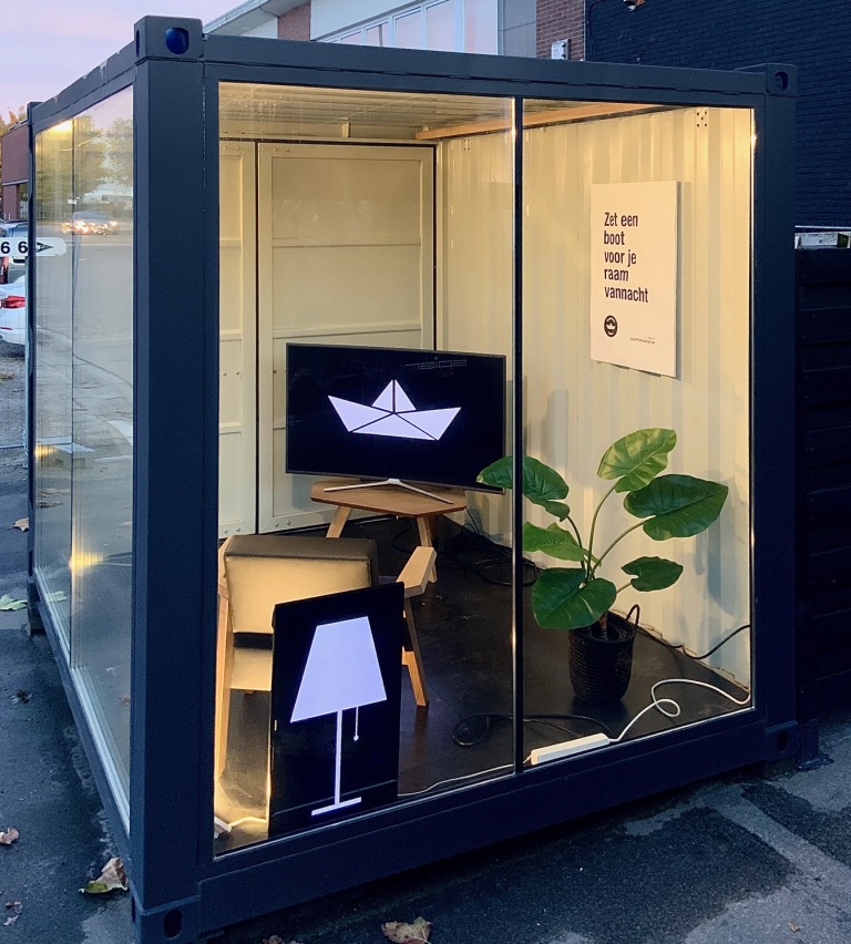 Container Insight Quartier Canal Boot voor je Raam